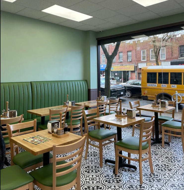 Laghman Express dining room